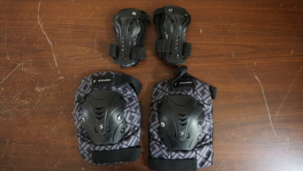 Kit Rodilleras y Muñequeras Stark Pro XL Protecciones Usadas