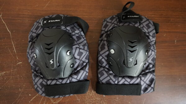 Kit Rodilleras y Muñequeras Stark Pro XL Protecciones Usadas - Imagen 4