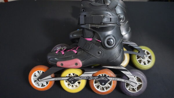 Rollers FR Junior Black Carrera 4x100mm talle del 35-37 Usados Impeclables - Imagen 12