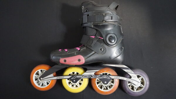Rollers FR Junior Black Carrera 4x100mm talle del 35-37 Usados Impeclables - Imagen 9